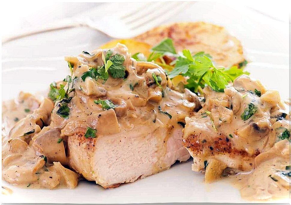 Recipe for delicious chicken breast in cheese sauce