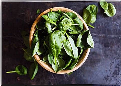 Spinach to treat iron deficiency anemia