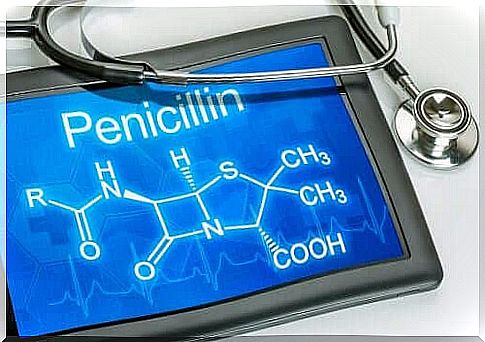 What is penicillin and what is it used for?